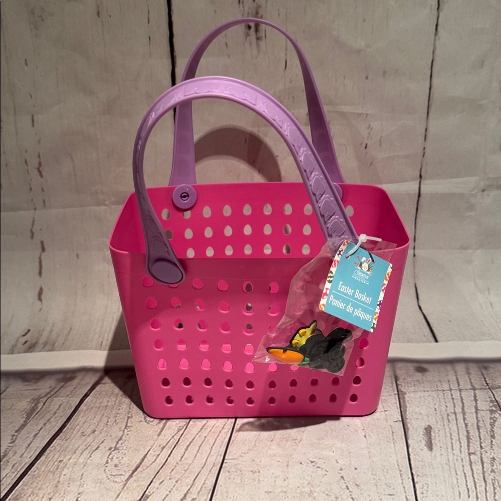 NWT Dollar Tree mini Easter basket